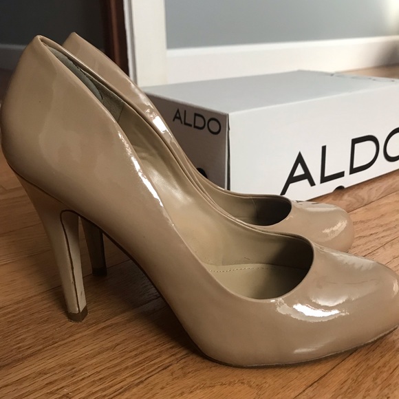 Aldo Nude Patent Pumps - Picture 4 of 6